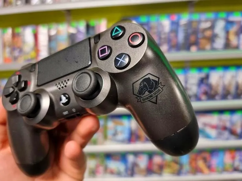 Łatwe podłączenie pada do PS4: prosty sposób i rozwiązanie problemów